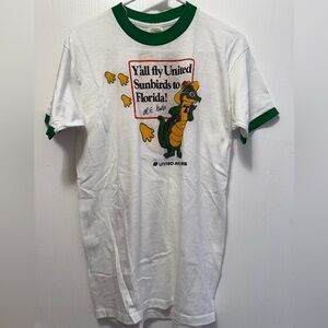 80s Vintage Unisex White United Airlines T-Shirt with Green Trim Size XL
